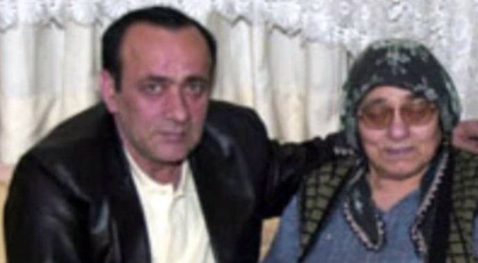 Alaattin Çakıcı annesini kaybetti!
