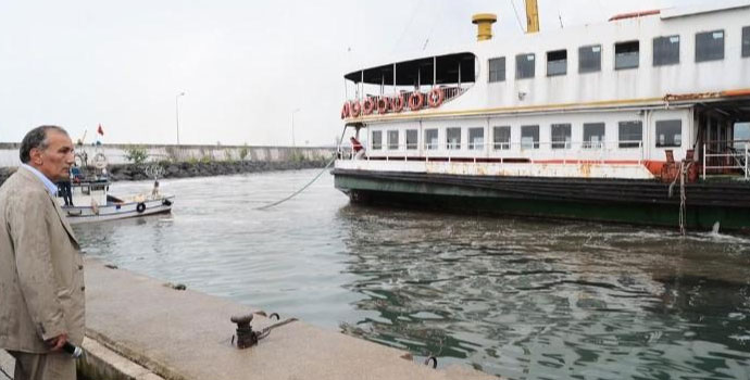 Beşikdüzü'ne vapur geldi