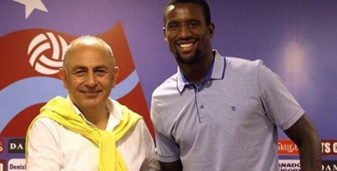 Douglas izini kaybettirdi