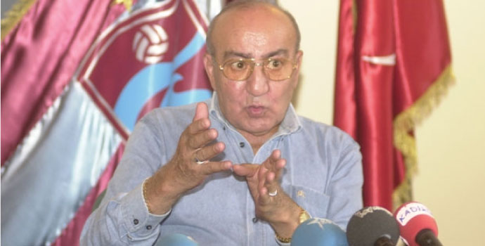 Efsane başkan isyan etti