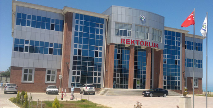 Giresun Üniversitesi yönetimi eski rektörüne veryansın etti