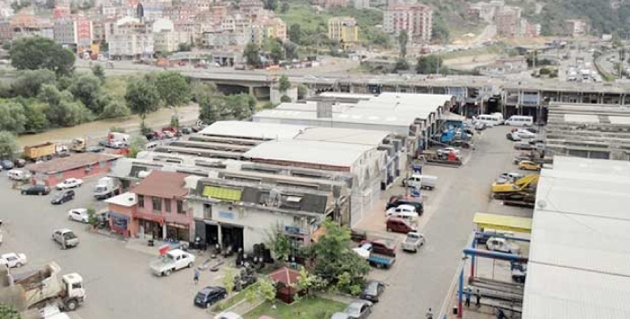 İsimleri küçük işlevleri büyük