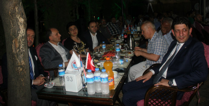 Kuzey Yıldızı iftarında sıcak saatler