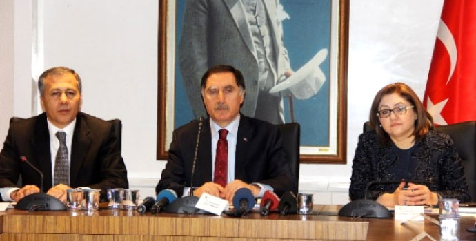Malkoç ‘Göçün Ülkeye Etkileri’ konferansına katıldı 
