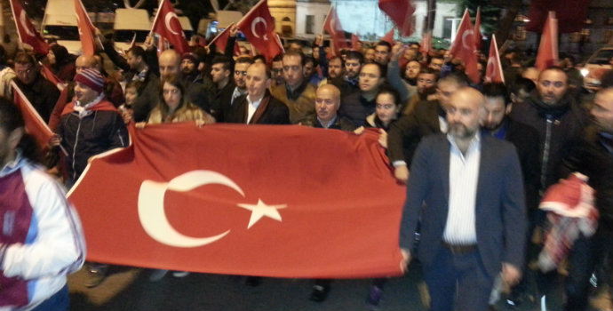 Muharrem Usta patlama noktasını ziyaret etti