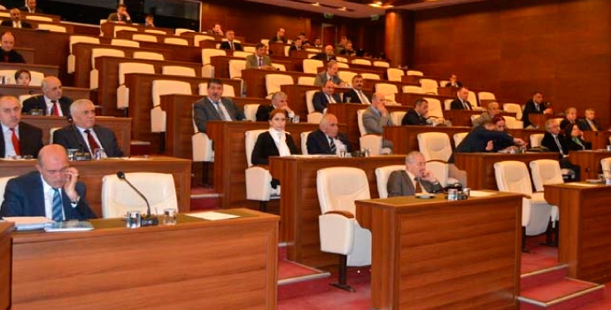 Ortahisar'da Ağaç Reklamı Tartışması