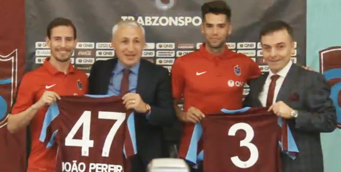 Pereira ve Mas için imza töreni düzenlendi